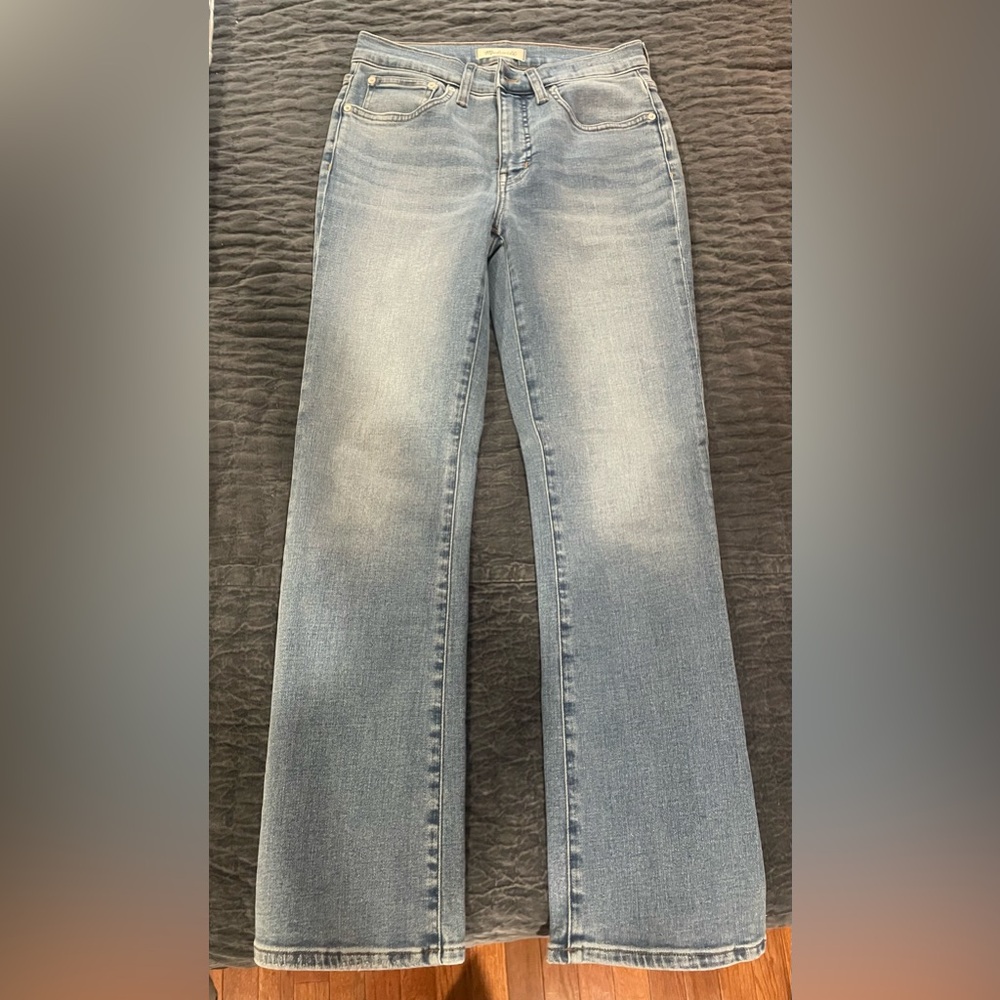 Madewell mid rise kick out jeans size
